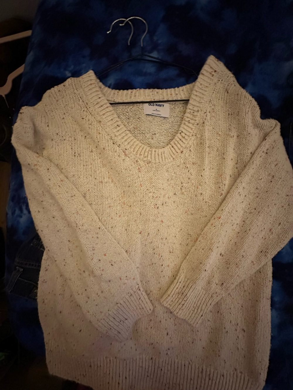 Old Navy Cream Speckled V-Neck Crew Sweater - Women's